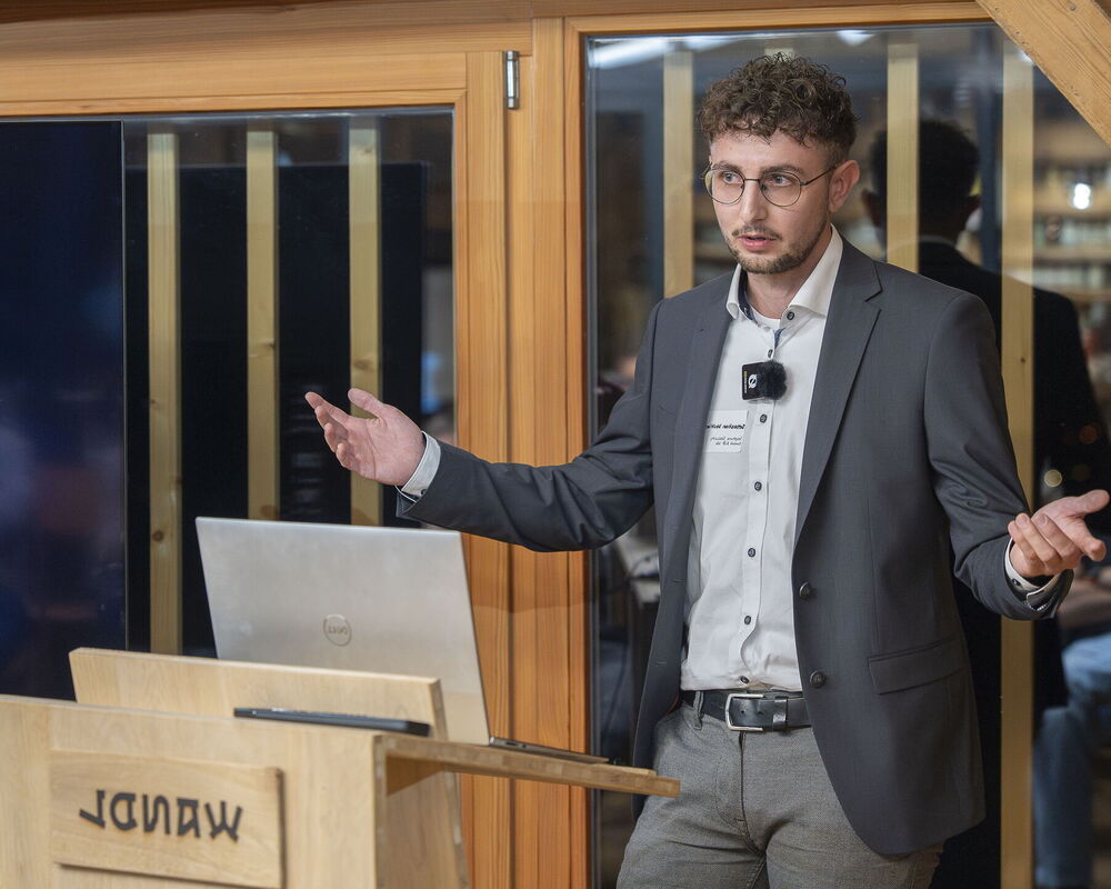 Sebastian Knittler, ISB | Saphira-Security